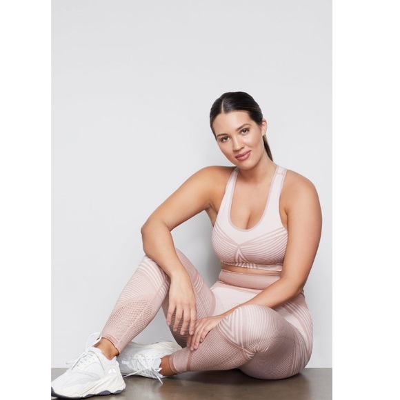 GOOD AMERICAN The Dynamic Seamless Leggings NWOT - Picture 3 of 14